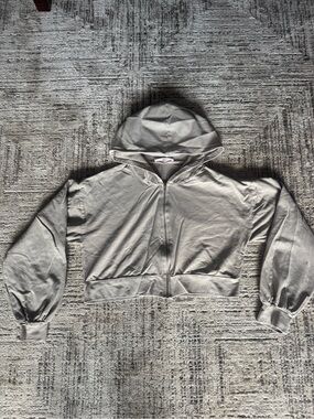 Light Gray Cropped Zip-Up Hoodie